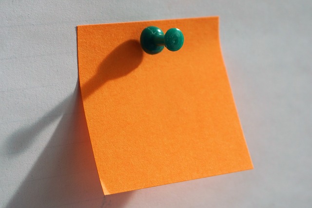 post it, a notice, office