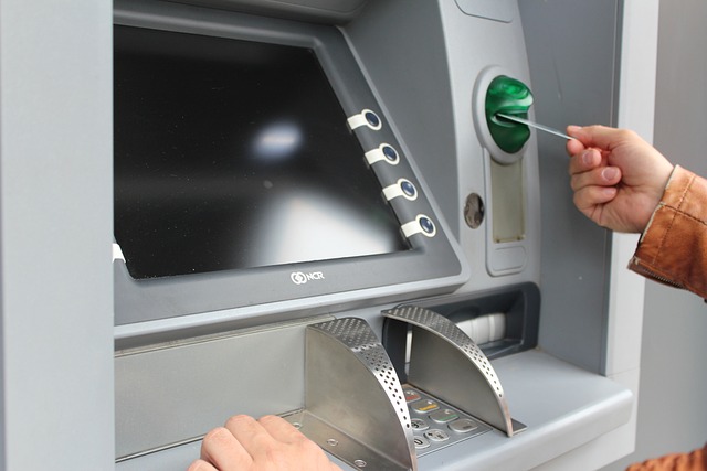 atm, withdraw cash, map