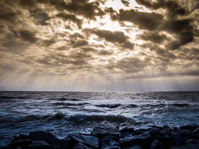 sky, sea, breakwaters